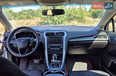 Седан Ford Fusion 2014 в 