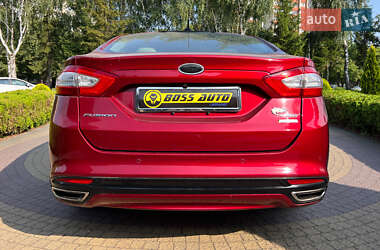 Седан Ford Fusion 2016 в 