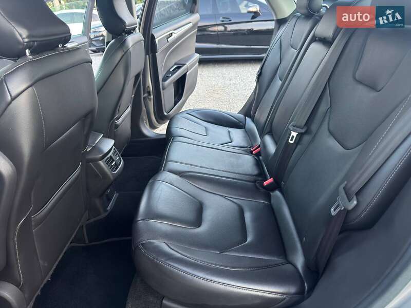 Седан Ford Fusion 2015 в Харкові