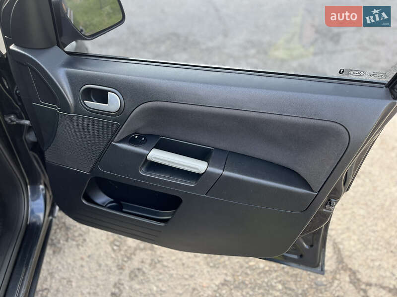 Хэтчбек Ford Fusion 2005 в Полтаве