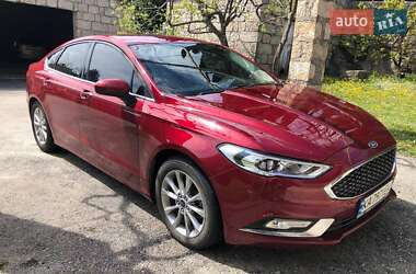 Седан Ford Fusion 2017 в 