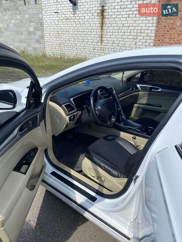 Седан Ford Fusion 2015 в Чернігові фото 5 Седан Ford Fusion 2015 в Чернігові