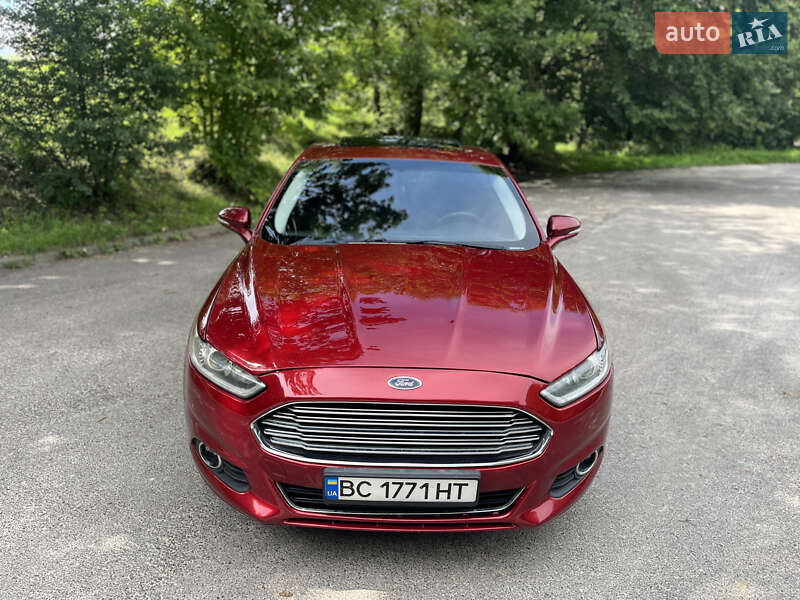 Седан Ford Fusion 2014 в Львове