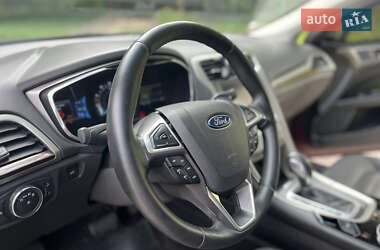 Седан Ford Fusion 2014 в 