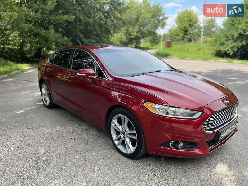 Седан Ford Fusion 2014 в Львове