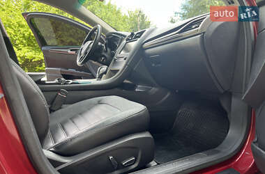 Седан Ford Fusion 2014 в 