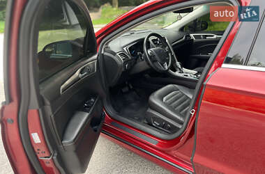 Седан Ford Fusion 2014 в 