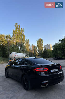 Седан Ford Fusion 2013 в 