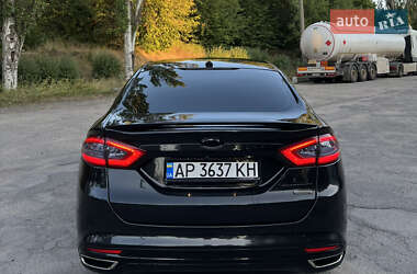 Седан Ford Fusion 2013 в 