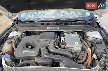 Седан Ford Fusion 2015 в 