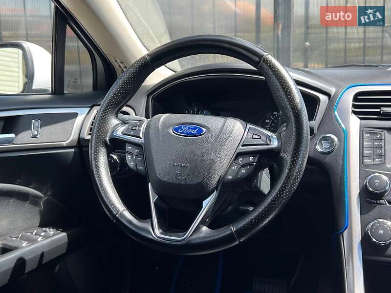 Седан Ford Fusion 2017 в Киеве