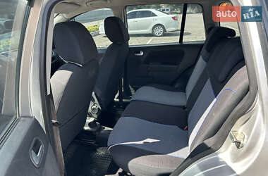 Хэтчбек Ford Fusion 2007 в 