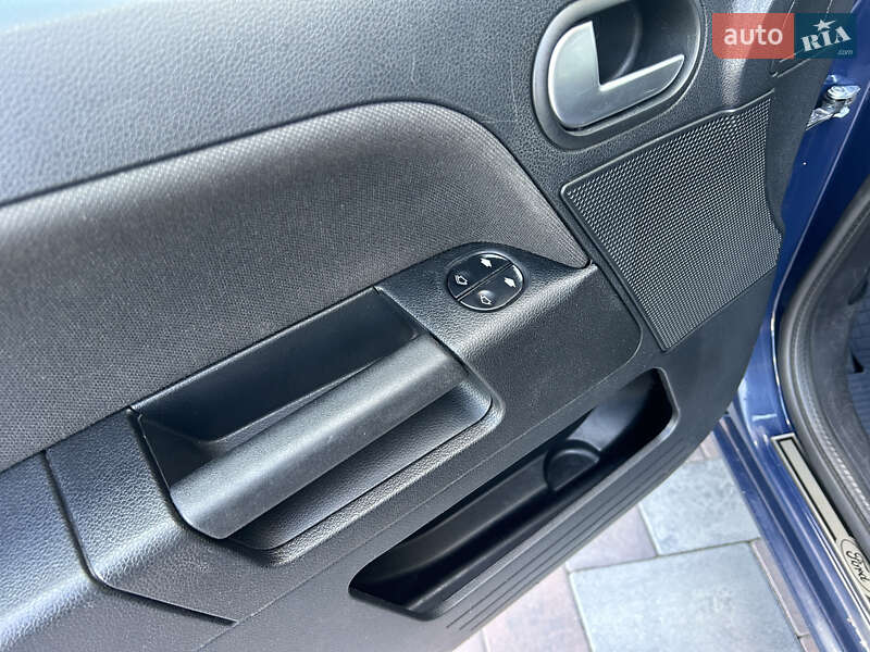 Хэтчбек Ford Fusion 2011 в Черкассах