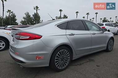 Седан Ford Fusion 2018 в 