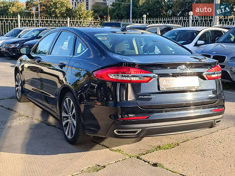 Седан Ford Fusion 2019 в Харькове