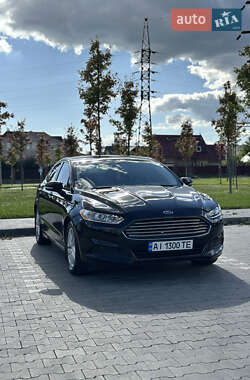 Седан Ford Fusion 2015 в 