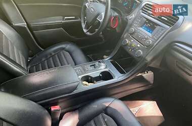 Седан Ford Fusion 2018 в 