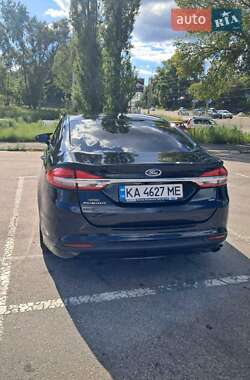 Седан Ford Fusion 2016 в 
