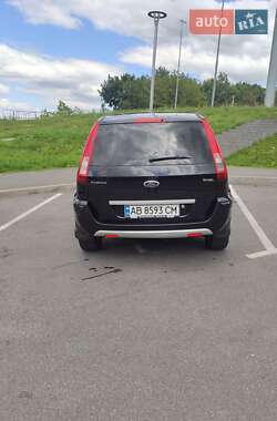 Хэтчбек Ford Fusion 2011 в 