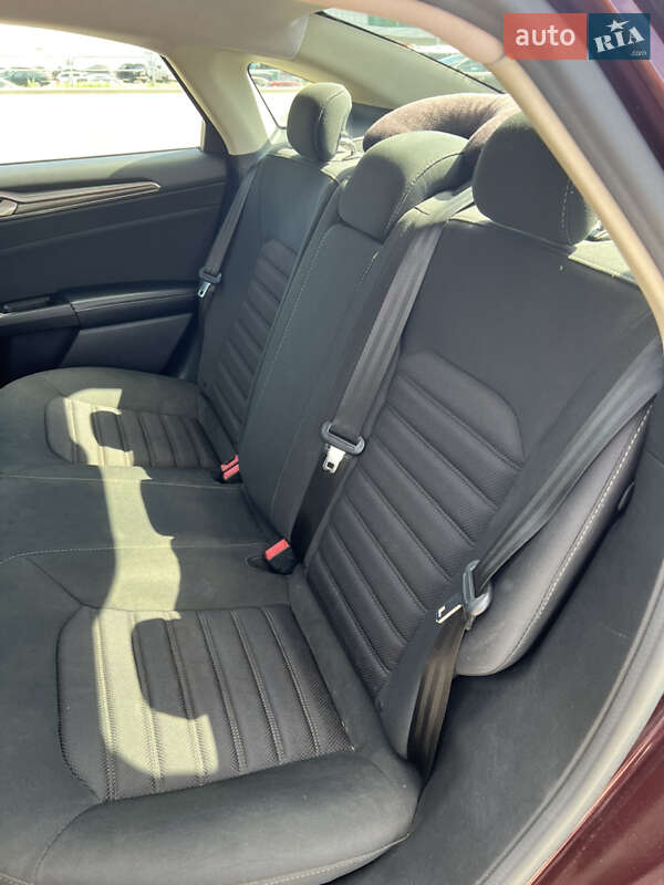 Седан Ford Fusion 2016 в Чернигове