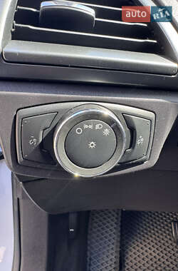 Седан Ford Fusion 2015 в 