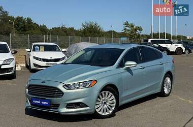Седан Ford Fusion 2013 в 