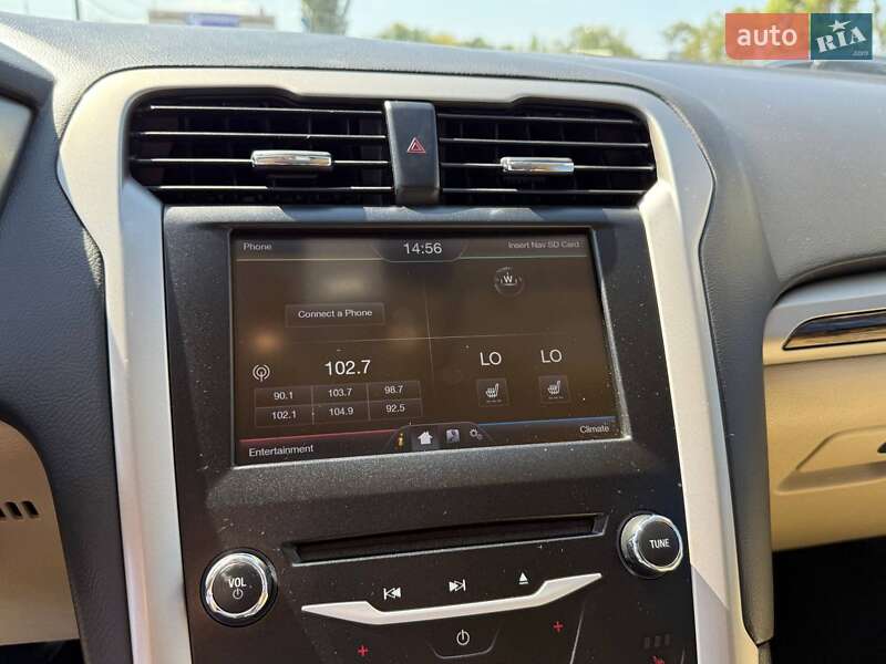 Седан Ford Fusion 2013 в Одесі