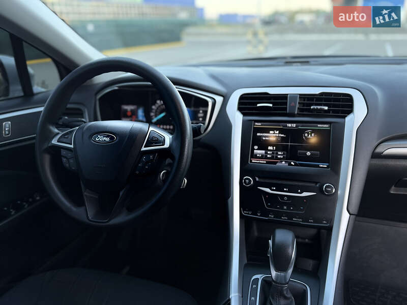 Седан Ford Fusion 2014 в Сумах