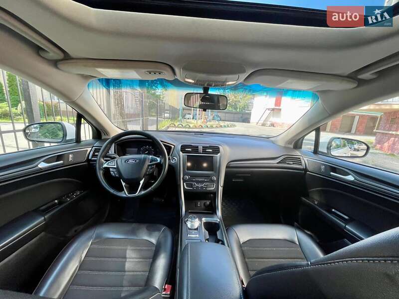 Седан Ford Fusion 2018 в Тернополі