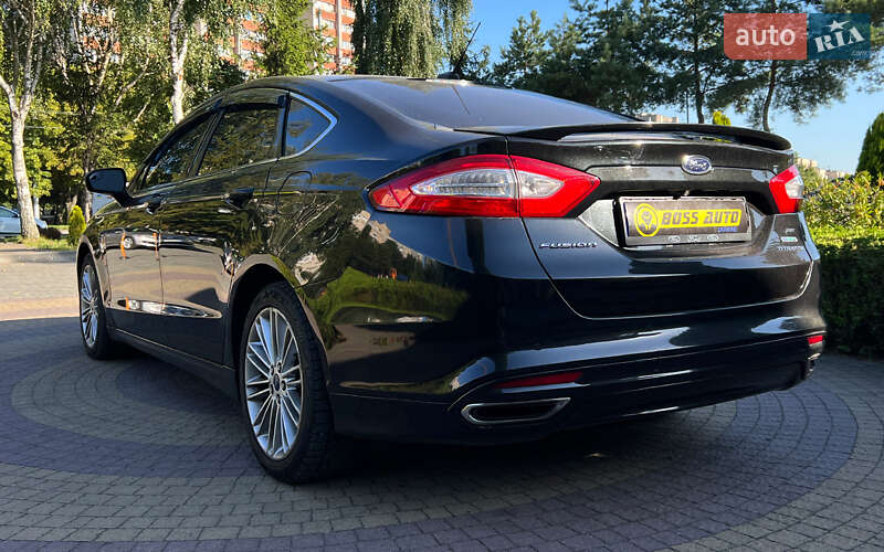 Седан Ford Fusion 2014 в Львове