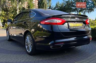 Седан Ford Fusion 2014 в 