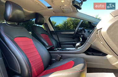 Седан Ford Fusion 2014 в 