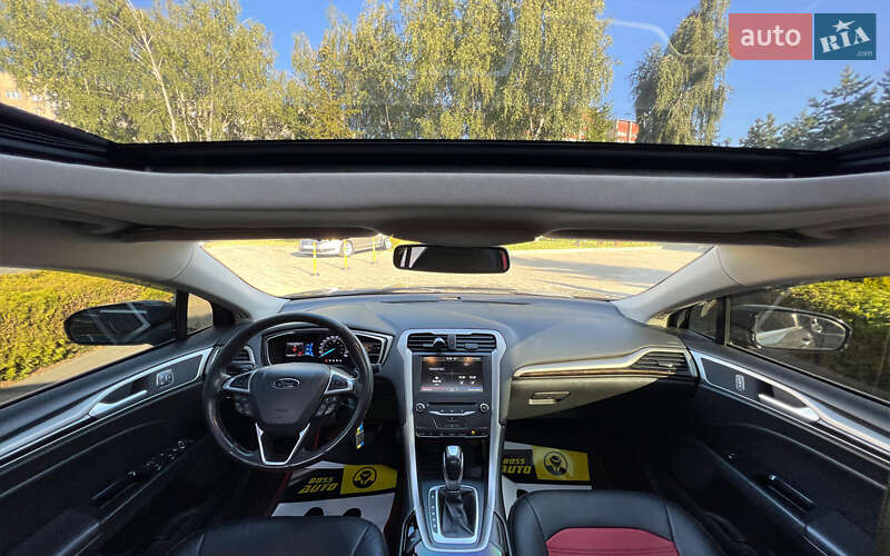 Седан Ford Fusion 2014 в Львове