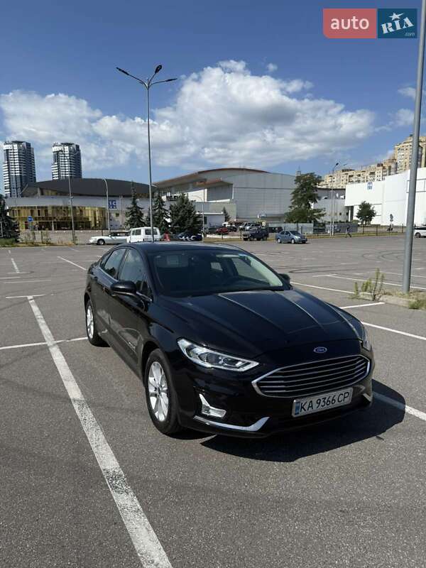 Седан Ford Fusion 2019 в Княжичах