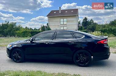 Седан Ford Fusion 2017 в 
