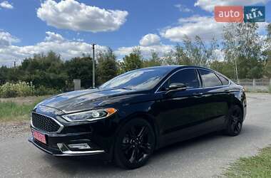 Седан Ford Fusion 2017 в 