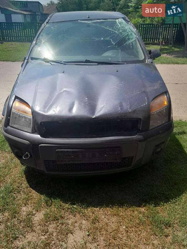 Хэтчбек Ford Fusion 2008 в Прилуках