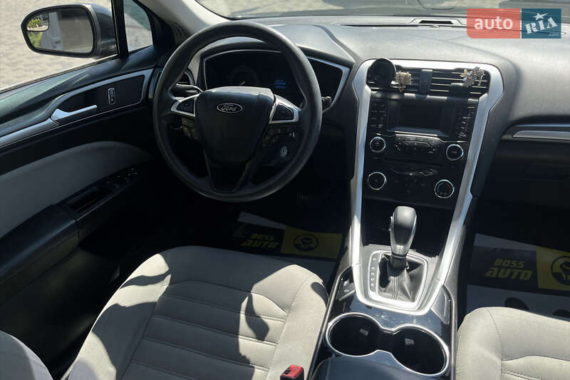 Седан Ford Fusion 2014 в Мукачевому