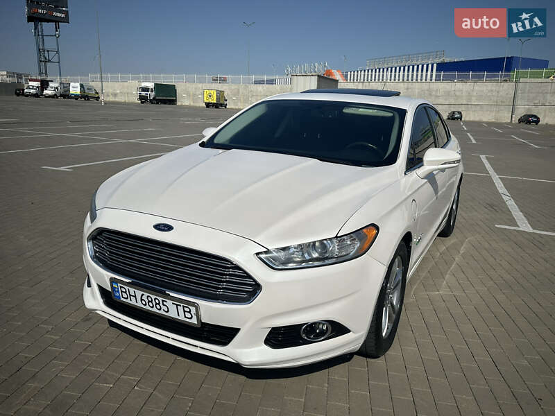 Седан Ford Fusion 2015 в Одессе