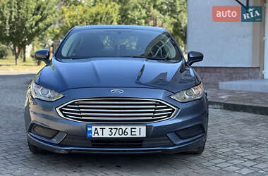Седан Ford Fusion 2018 в 