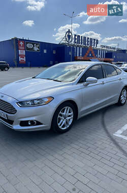 Седан Ford Fusion 2015 в Виннице