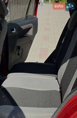 Хэтчбек Ford Fusion 2007 в 