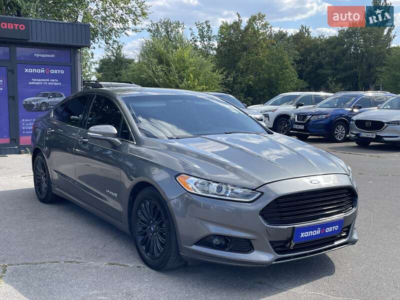 Седан Ford Fusion 2013 в Дніпрі