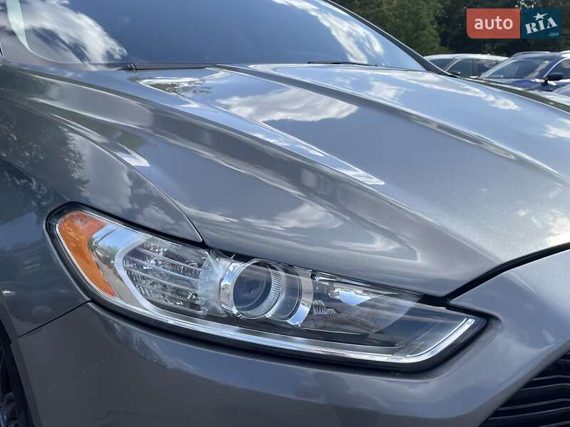 Седан Ford Fusion 2013 в Дніпрі