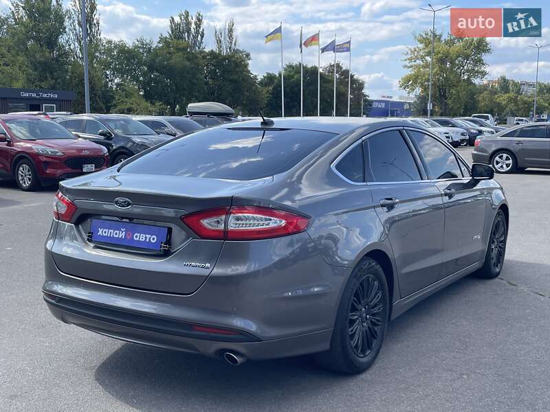 Седан Ford Fusion 2013 в Дніпрі