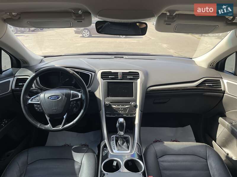 Седан Ford Fusion 2013 в Дніпрі