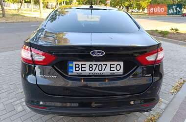 Седан Ford Fusion 2014 в 