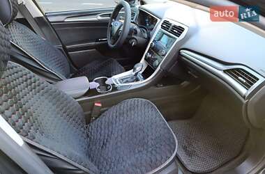Седан Ford Fusion 2014 в 