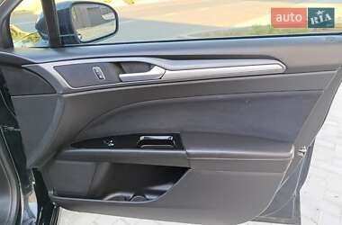 Седан Ford Fusion 2014 в 