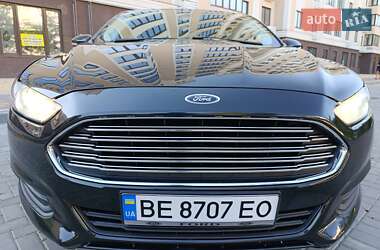 Седан Ford Fusion 2014 в 